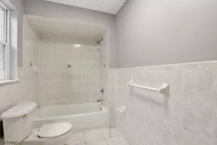 215 Hillside Ave, Newark, NJ 07108 - Photo 13