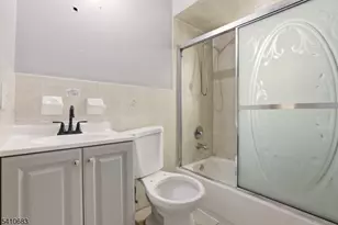 215 Hillside Ave, Newark, NJ 07108 - Photo 39