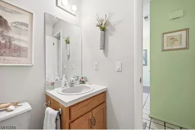 41 Lexington Ln #F, West Milford, NJ 07480 - Photo 17