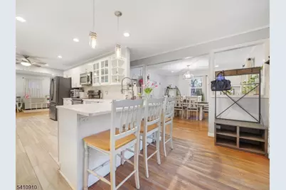 6 Alwood St, Roxbury Township, NJ 07876 - Photo 3