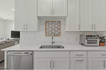 48 Harvest Way, Little Falls Township, NJ 07424 - Photo 15