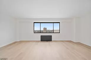 275 Prospect St, East Orange, NJ 07017 - Photo 5