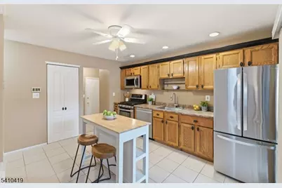 40 Chestnut Ct #40, Bernards Township, NJ 07920 - Photo 11