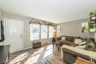 41 Ferris Ln, Jefferson Township, NJ 07438 - Photo 3