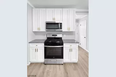 564 Warren St, Phillipsburg, NJ 08865 - Photo 17