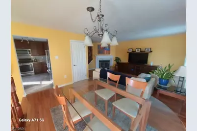 37 Boston Ct, Newark, NJ 07103 - Photo 5