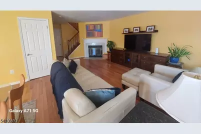 37 Boston Ct, Newark, NJ 07103 - Photo 1