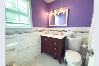 37 Boston Ct, Newark, NJ 07103 - Photo 33