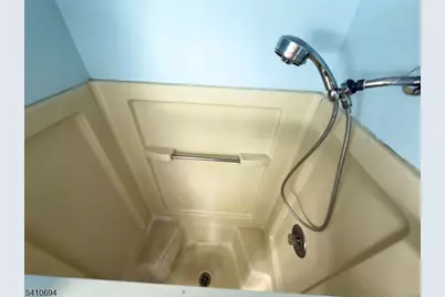 37 Boston Ct, Newark, NJ 07103 - Photo 25