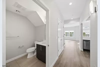 764 Newbridge Rd, Teaneck Township, NJ 07666 - Photo 21