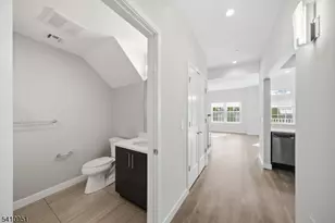 764 Newbridge Rd, Teaneck Township, NJ 07666 - Photo 21