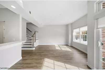 764 Newbridge Rd, Teaneck Township, NJ 07666 - Photo 11