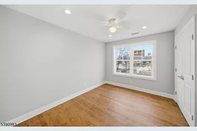 10 Buena Rd, Parsippany, NJ 07054 - Photo 19