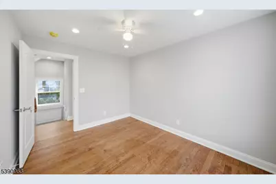 10 Buena Rd, Parsippany, NJ 07054 - Photo 35