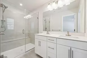 20 Owen Ct, Franklin Township, NJ 08873 - Photo 39