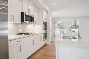 20 Owen Ct, Franklin Township, NJ 08873 - Photo 11