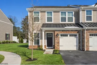 20 Owen Ct, Franklin Township, NJ 08873 - Photo 1