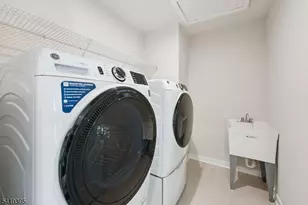 20 Owen Ct, Franklin Township, NJ 08873 - Photo 31