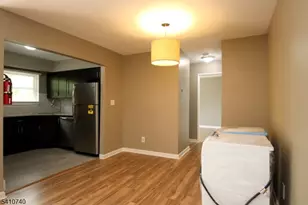 515 Andria Ave, Hillsborough Township, NJ 08844 - Photo 17