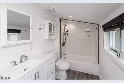105 Dupont Ave, Hopatcong, NJ 07843 - Photo 17