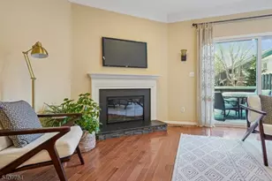 122 Hempstead Ct, Madison, NJ 07940 - Photo 5