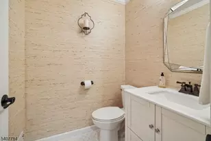 122 Hempstead Ct, Madison, NJ 07940 - Photo 11