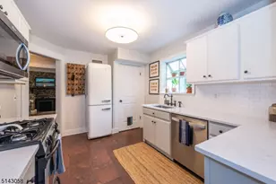 276 Bay Ave, Glen Ridge, NJ 07028 - Photo 17