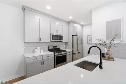 660 Bloomfield Ave #402, Bloomfield, NJ 07003 - Photo 9