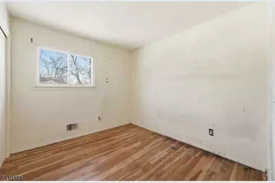 9 Atlantic Rd, Franklin Township, NJ 08873 - Photo 9