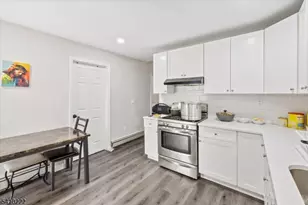 164 Parker St, Newark, NJ 07104 - Photo 9