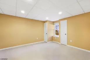 2103 Vroom Dr, Bridgewater, NJ 08807 - Photo 21