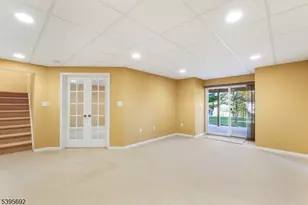 2103 Vroom Dr, Bridgewater, NJ 08807 - Photo 19