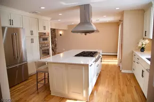 2 Edith Ct, East Hanover Township, NJ 07936 - Photo 13