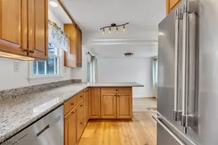 239 Fox Hill Rd, Parsippany, NJ 07834 - Photo 9