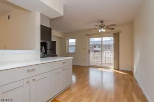 161 Evergreen Rd Unit, Edison, NJ 08837 - Photo 5