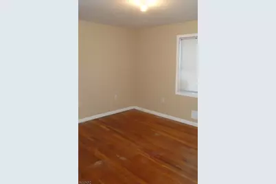 205 Park St, Franklin Township, NJ 08873 - Photo 13