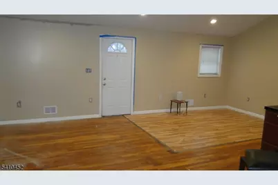 205 Park St, Franklin Township, NJ 08873 - Photo 9