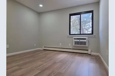 645 Cricket Lane, Woodbridge Township, NJ 07095 - Photo 11