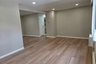 645 Cricket Ln, Woodbridge Township, NJ 07095 - Photo 3