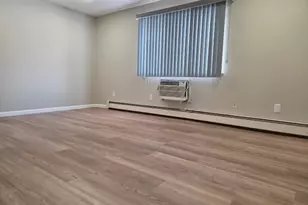 645 Cricket Ln, Woodbridge Township, NJ 07095 - Photo 9