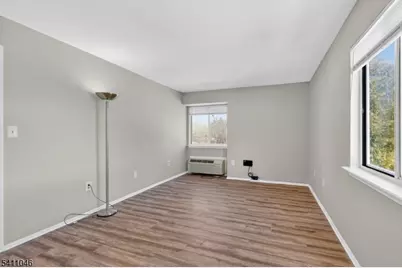 5 Steeplechase Ct, Franklin Township, NJ 08873 - Photo 13