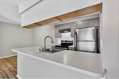 5 Steeplechase Ct, Franklin Township, NJ 08873 - Photo 7