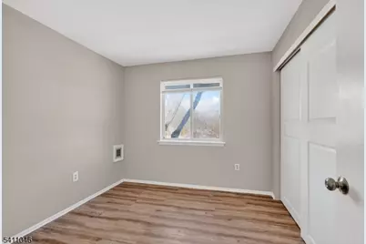 5 Steeplechase Ct, Franklin Township, NJ 08873 - Photo 9