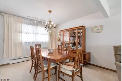 25 Madison Ave, Rochelle Park Township, NJ 07662 - Photo 5