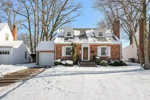 393 Huntington Rd, Union Township, NJ 07083 - Photo 3