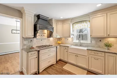 25 Alta Vista Dr, Ringwood, NJ 07456 - Photo 17