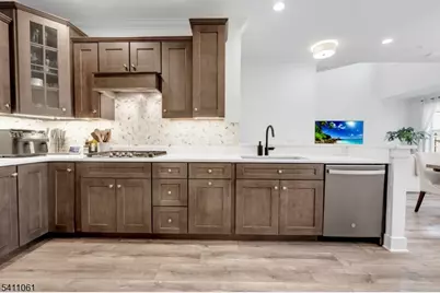 63 Aspen Dr, Cedar Grove, NJ 07009 - Photo 15