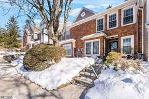 34 Hillsborough Ct, Rockaway Township, NJ 07866 - Photo 3