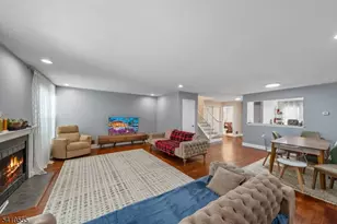 34 Hillsborough Ct, Rockaway Township, NJ 07866 - Photo 5