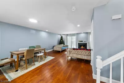 34 Hillsborough Ct, Rockaway Township, NJ 07866 - Photo 9